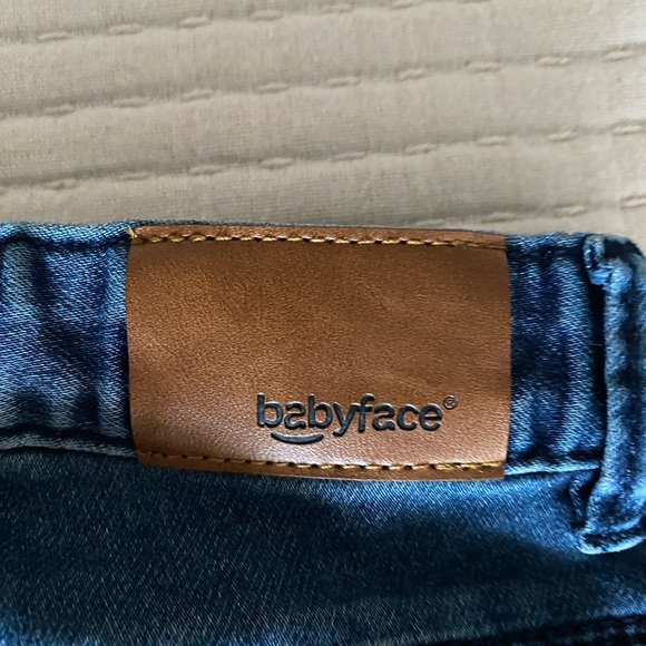 Jeans - Picture 2 of 4